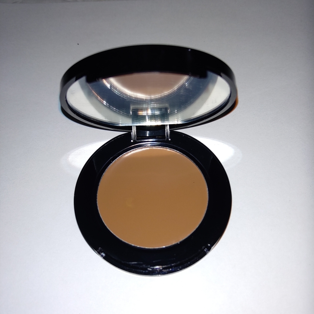 LES Beauty Cream Bronzer  Tan NEW